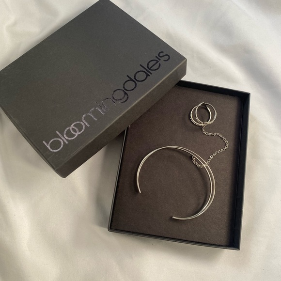 Silver Bracelet chained with silver diamond gemmed ring 💍 - Picture 13 of 13